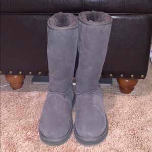 Tall, gray, UGG boots.